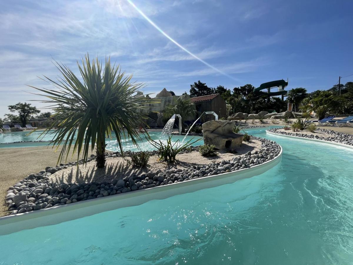 圣伊莱尔·德列 Camping Les Chouans酒店 外观 照片
