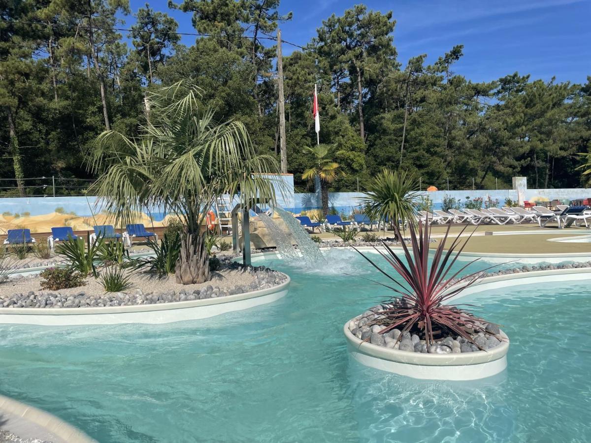 圣伊莱尔·德列 Camping Les Chouans酒店 外观 照片