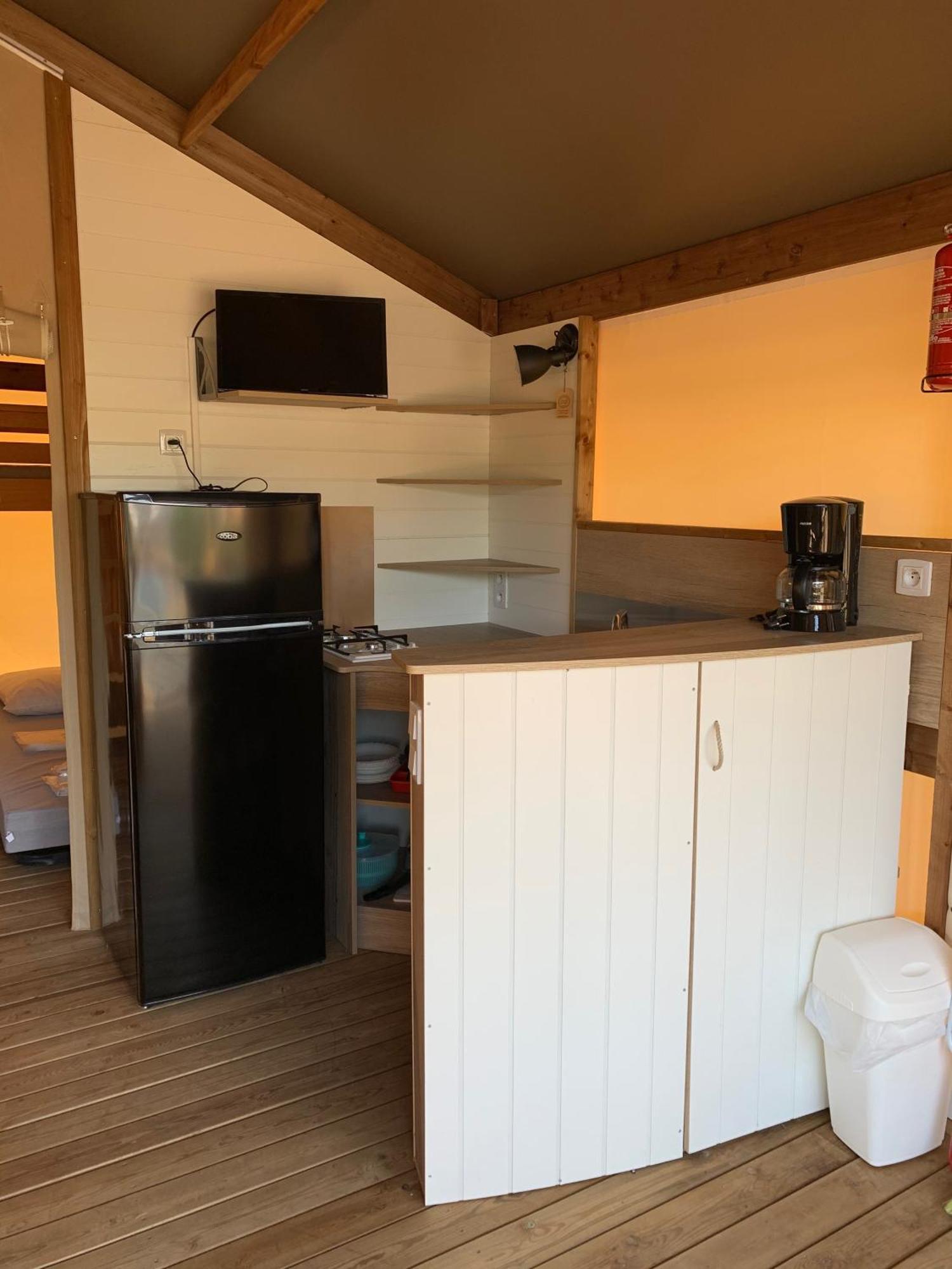 圣伊莱尔·德列 Camping Les Chouans酒店 外观 照片